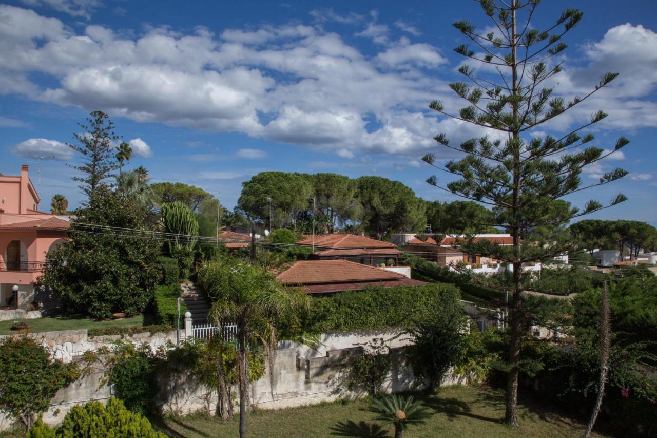 Villa Vega Fontane Bianche Exterior photo
